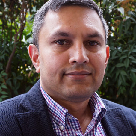 Raj Mohabeer's headshot